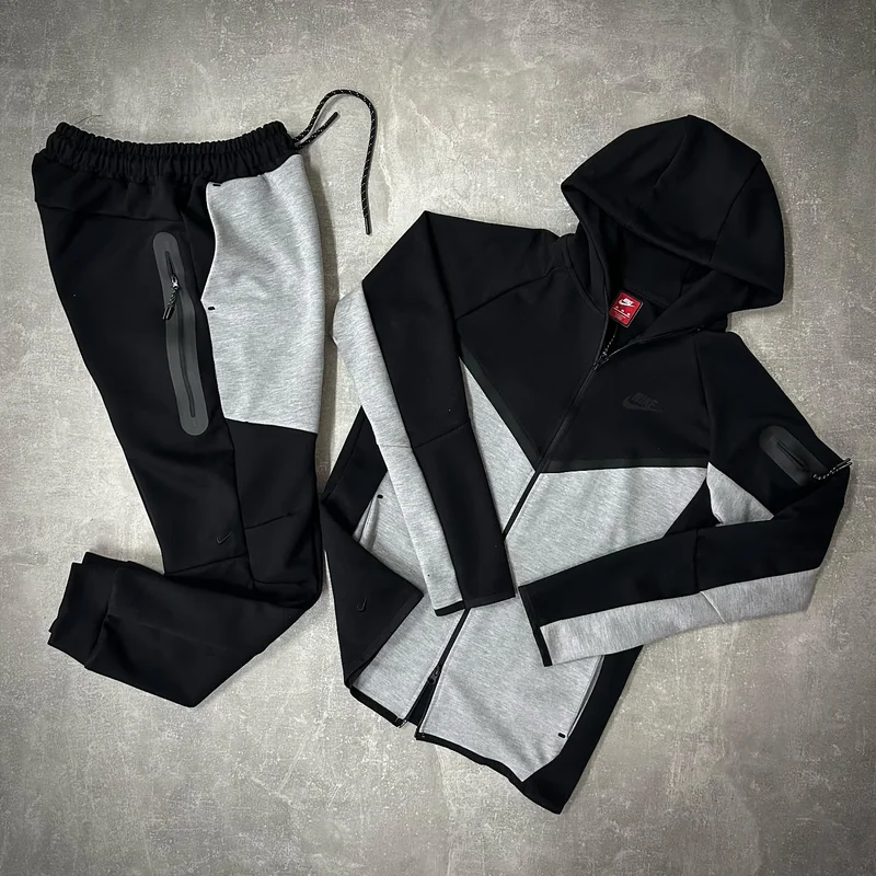 Nike Crno Siva Tech v3 Trenerka - slika 1